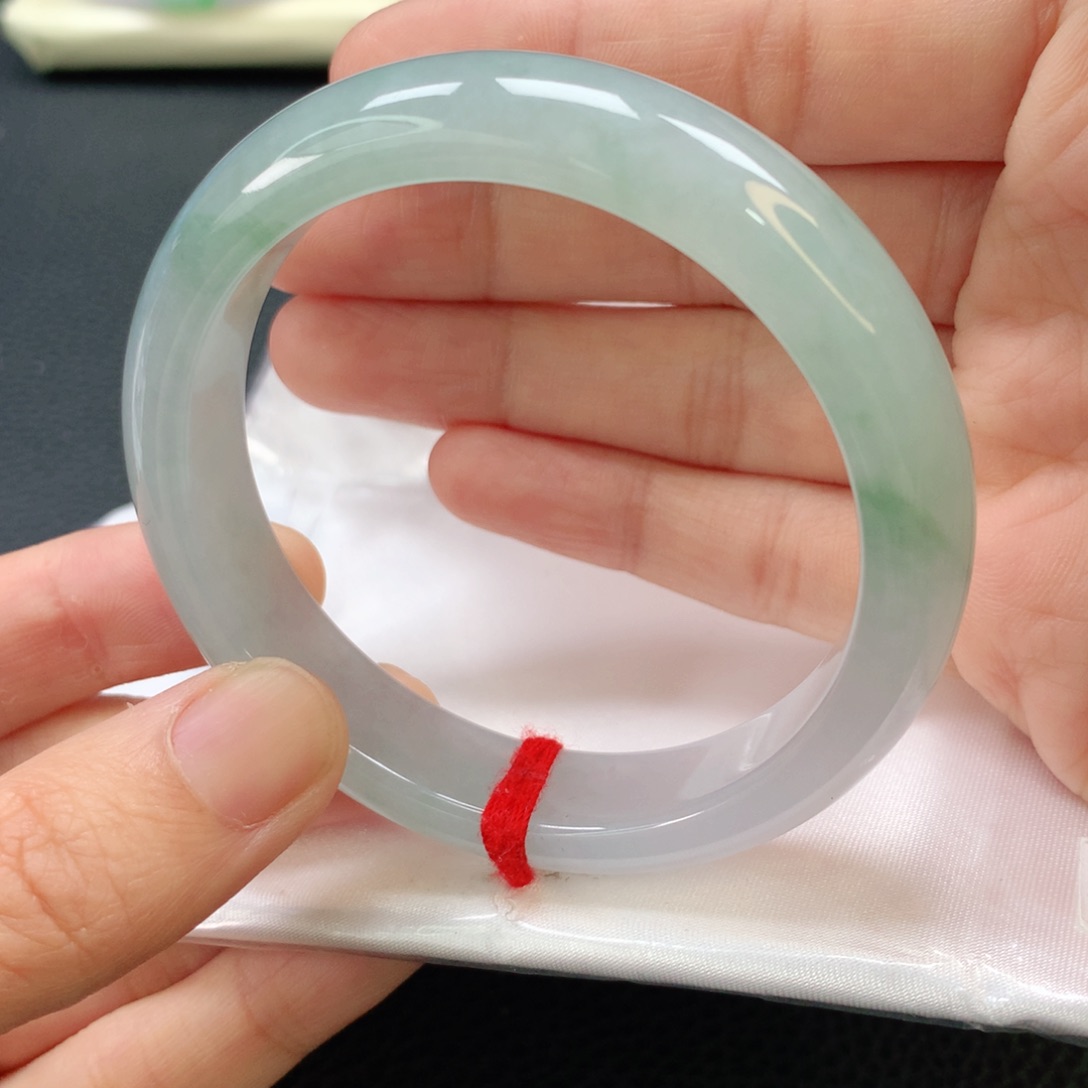 翡翠手镯未镶嵌翡翠54