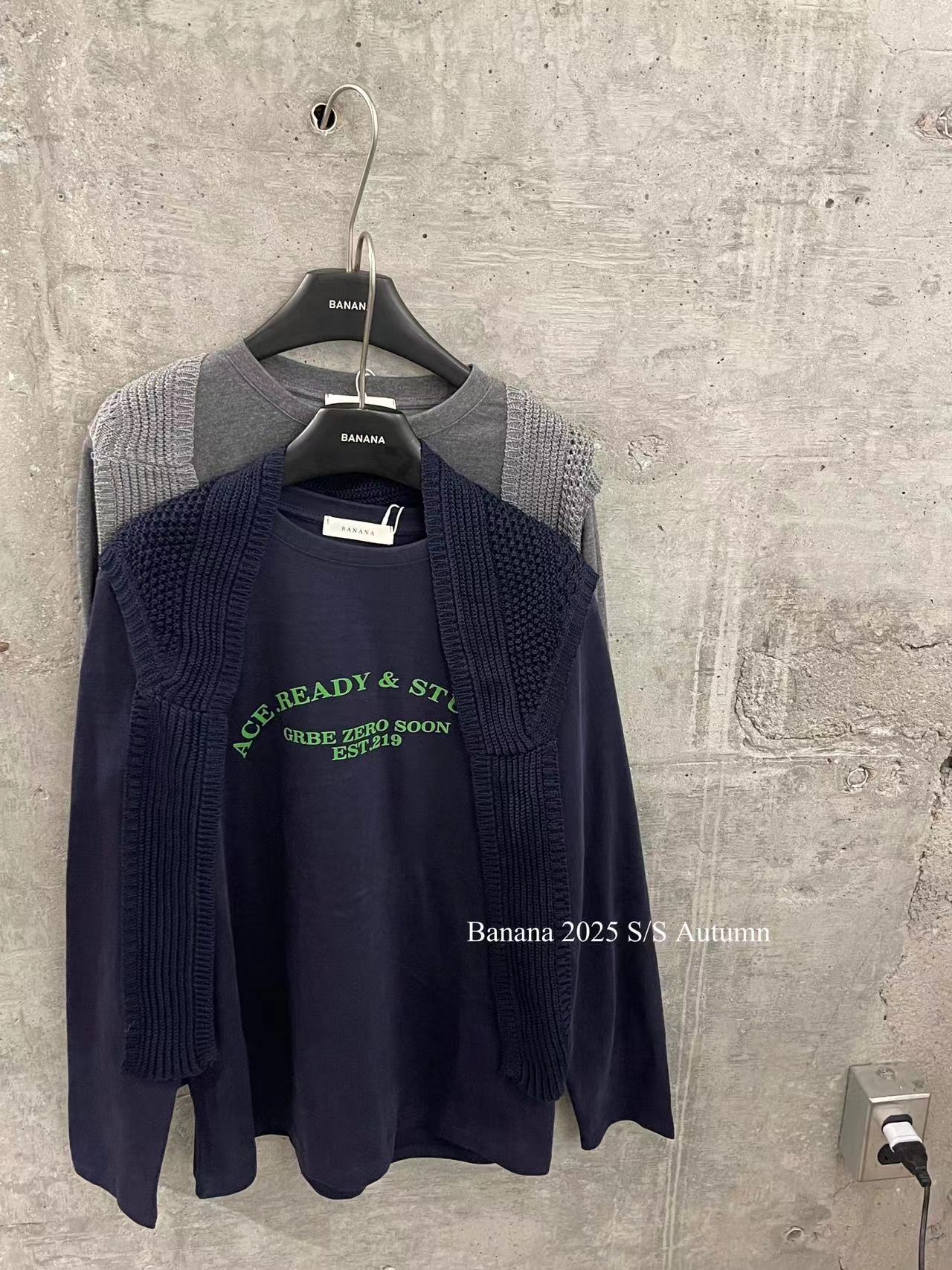 BANANA（8999#）百搭休闲宽松字母印花长袖上衣