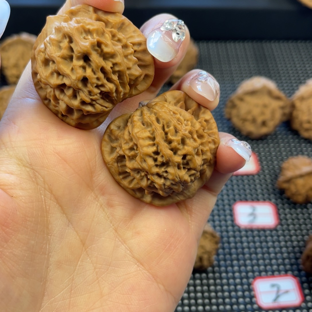 秦岭小王文玩核桃