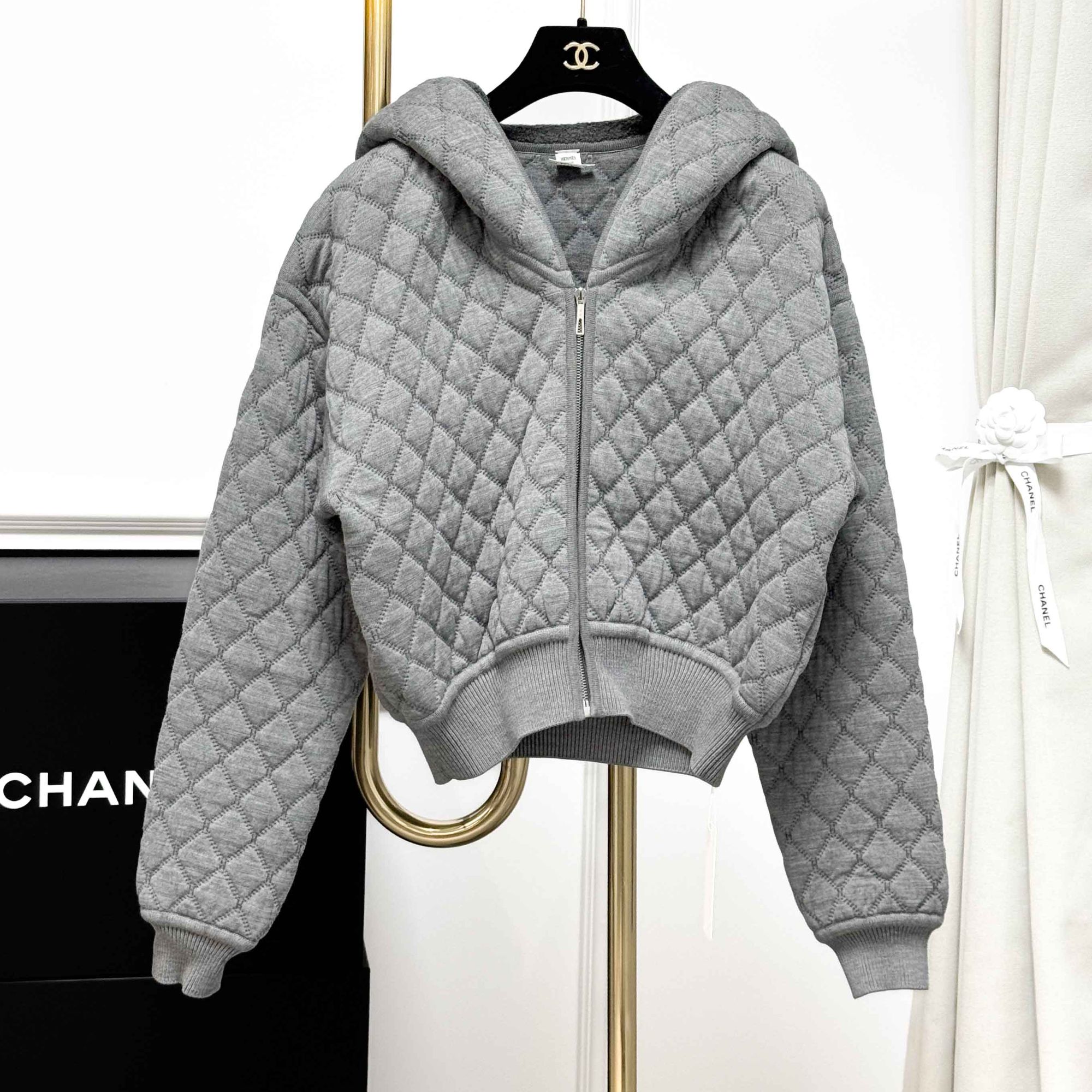 99新 Hermes/爱马仕 34码灰色菱格纹连帽拉链束腰外套