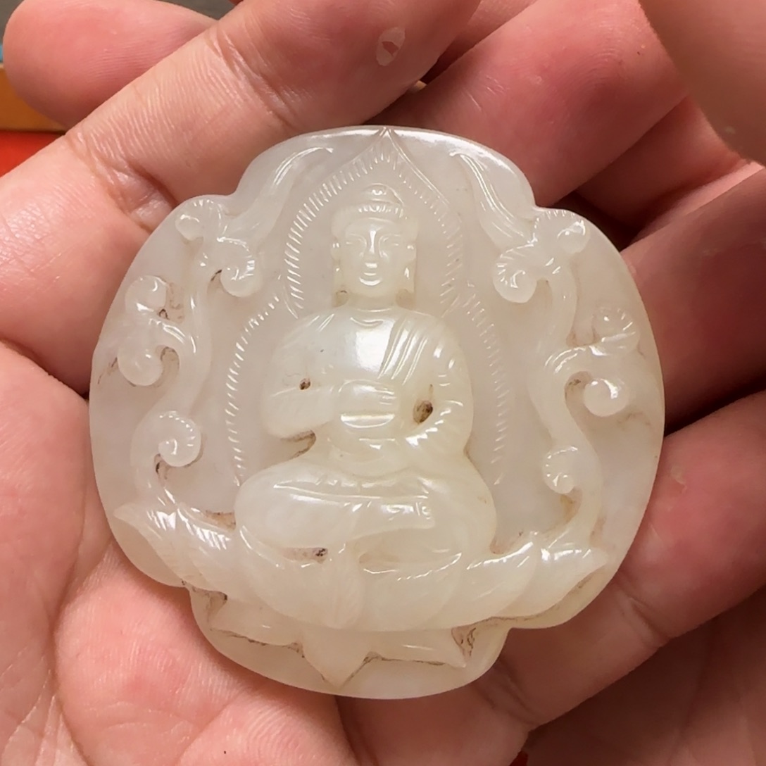 和田玉未镶嵌把件河****司