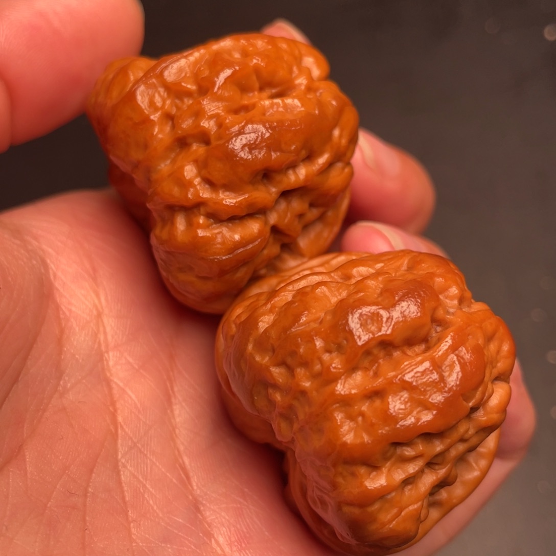 文玩核桃吊坠秦岭野生文玩核桃