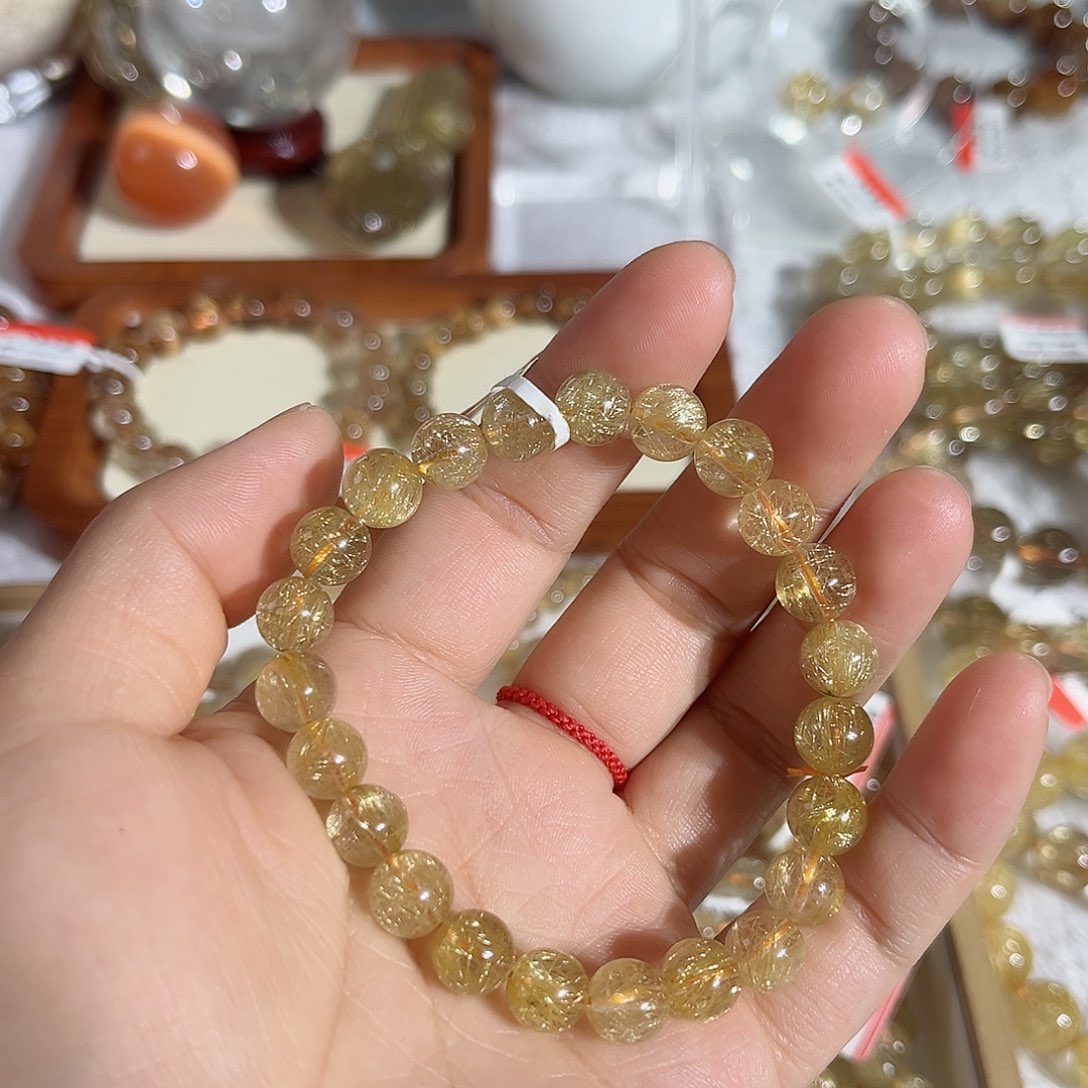 手串未镶嵌水晶晶莹剔透