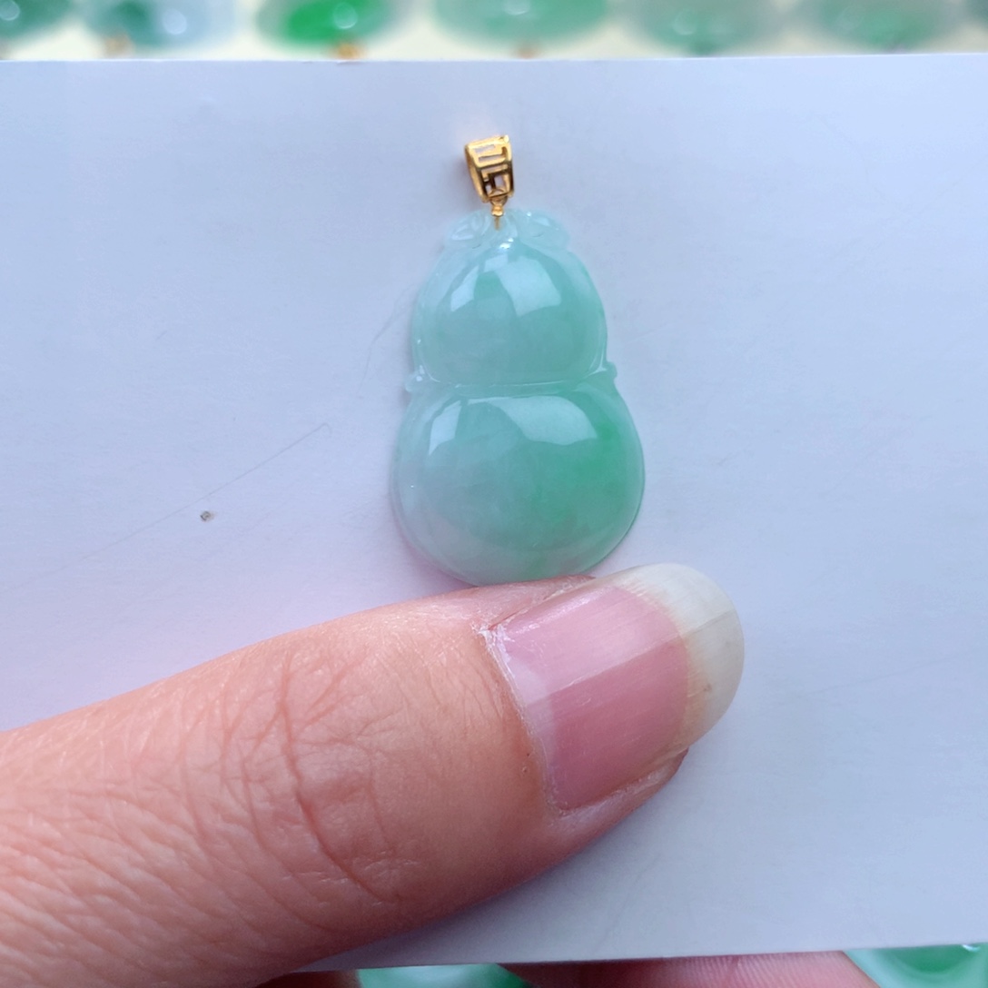 翡翠吊坠(不含链)18K金镶嵌