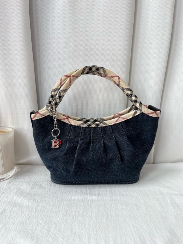 95新 BURBERRY/博柏利 BBR巴宝莉丹宁牛仔手拎包手提包