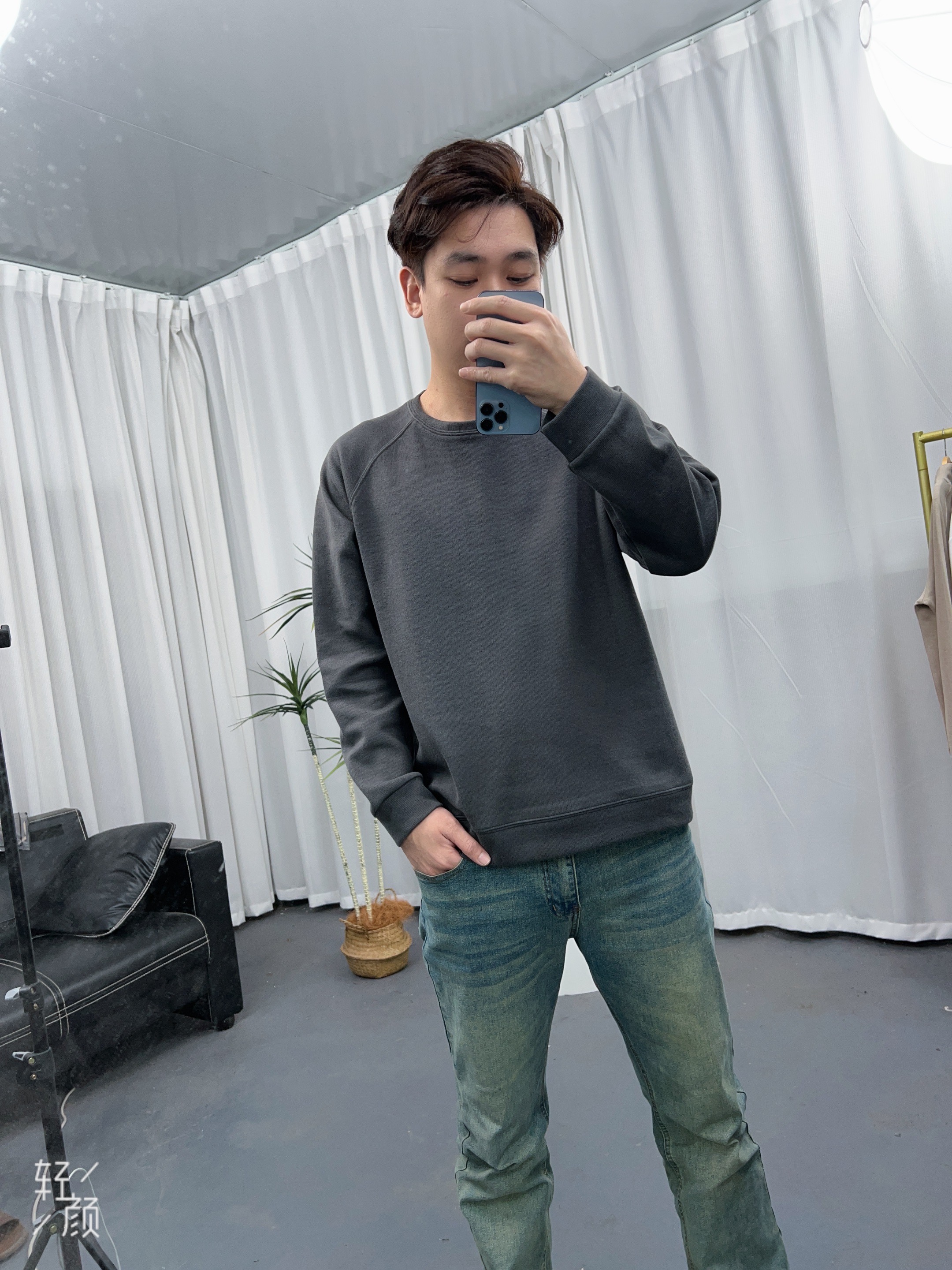 2025秋款圆领纯色长袖T恤薄款卫衣宽松男士百搭