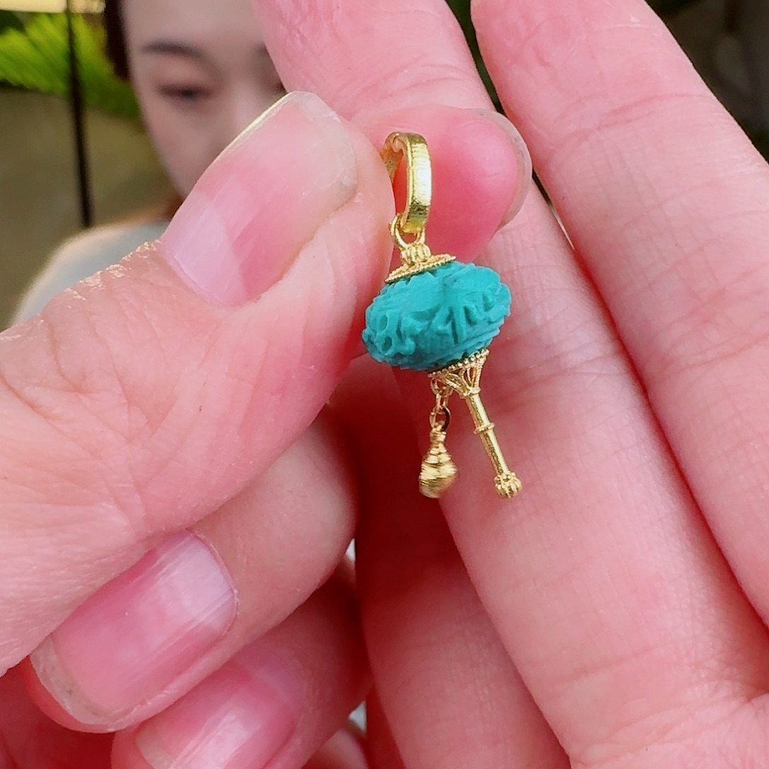 绿松石珠宝奇石18K金镶嵌