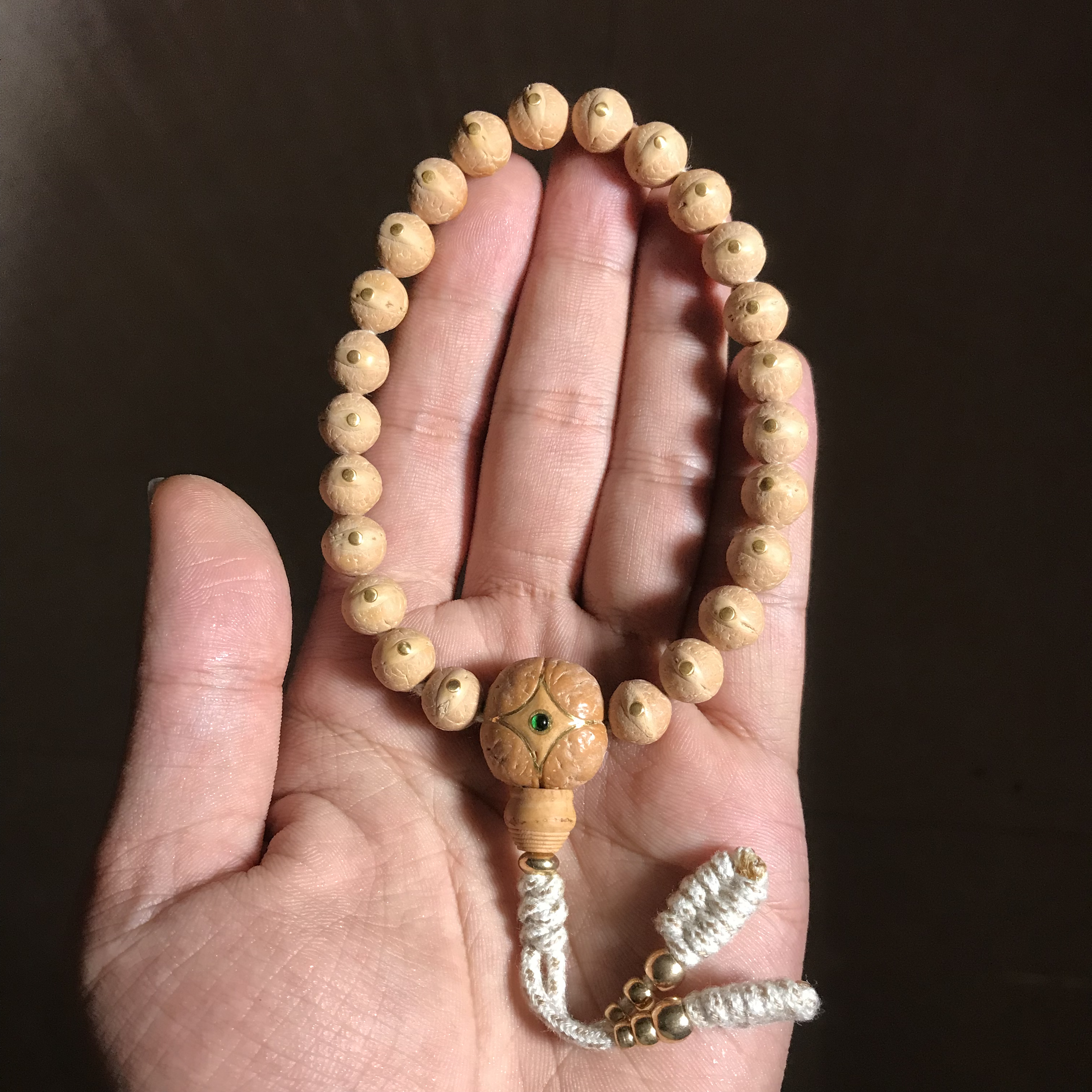 精品实心树王极圆0.95-0.98cm小凤眼菩提2.0金钉