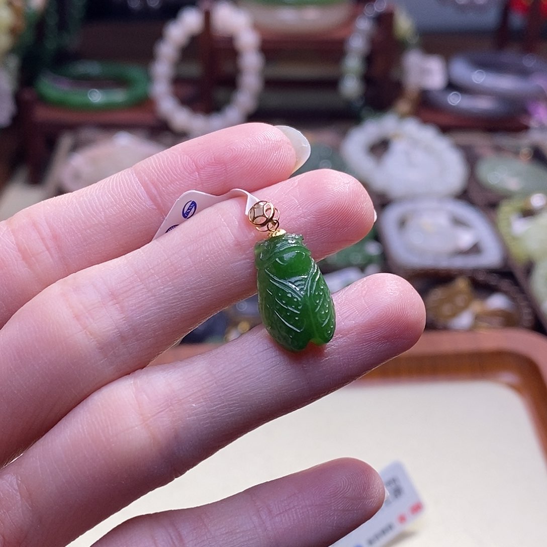 和田玉未镶嵌碧玉金镶金蝉吊坠赫****心