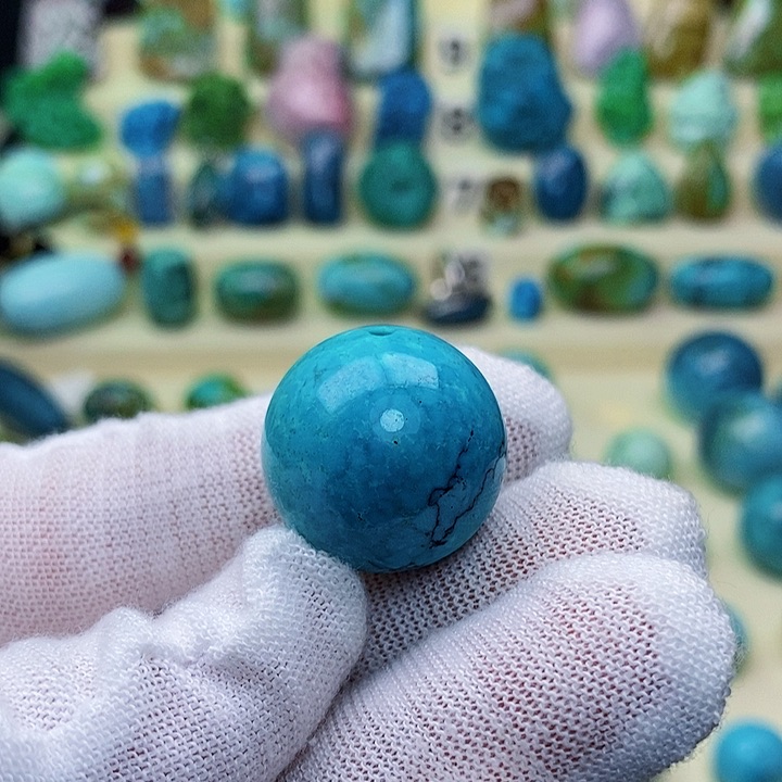 绿松石配饰未镶嵌