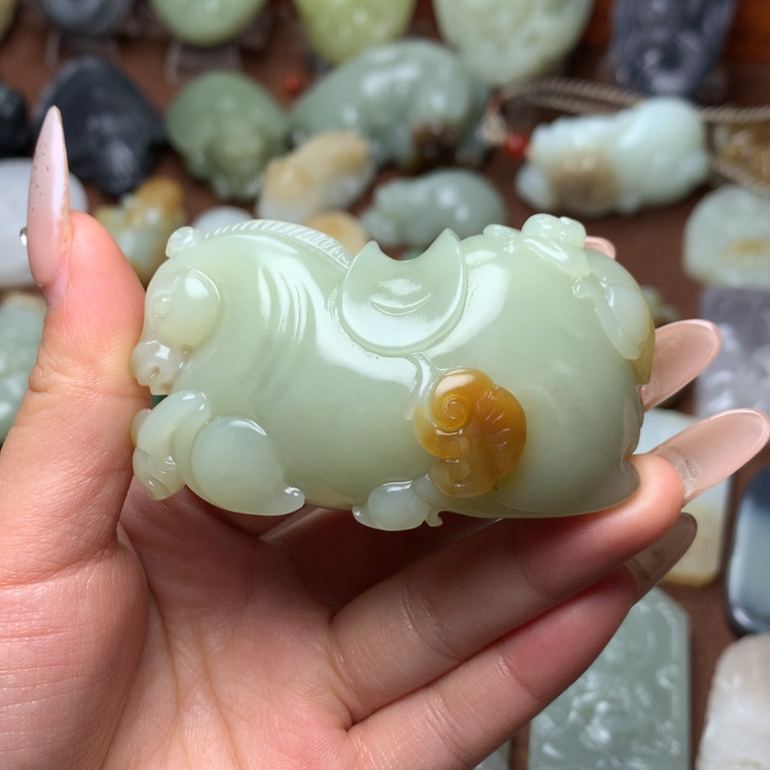 和田玉挂件未镶嵌放**星