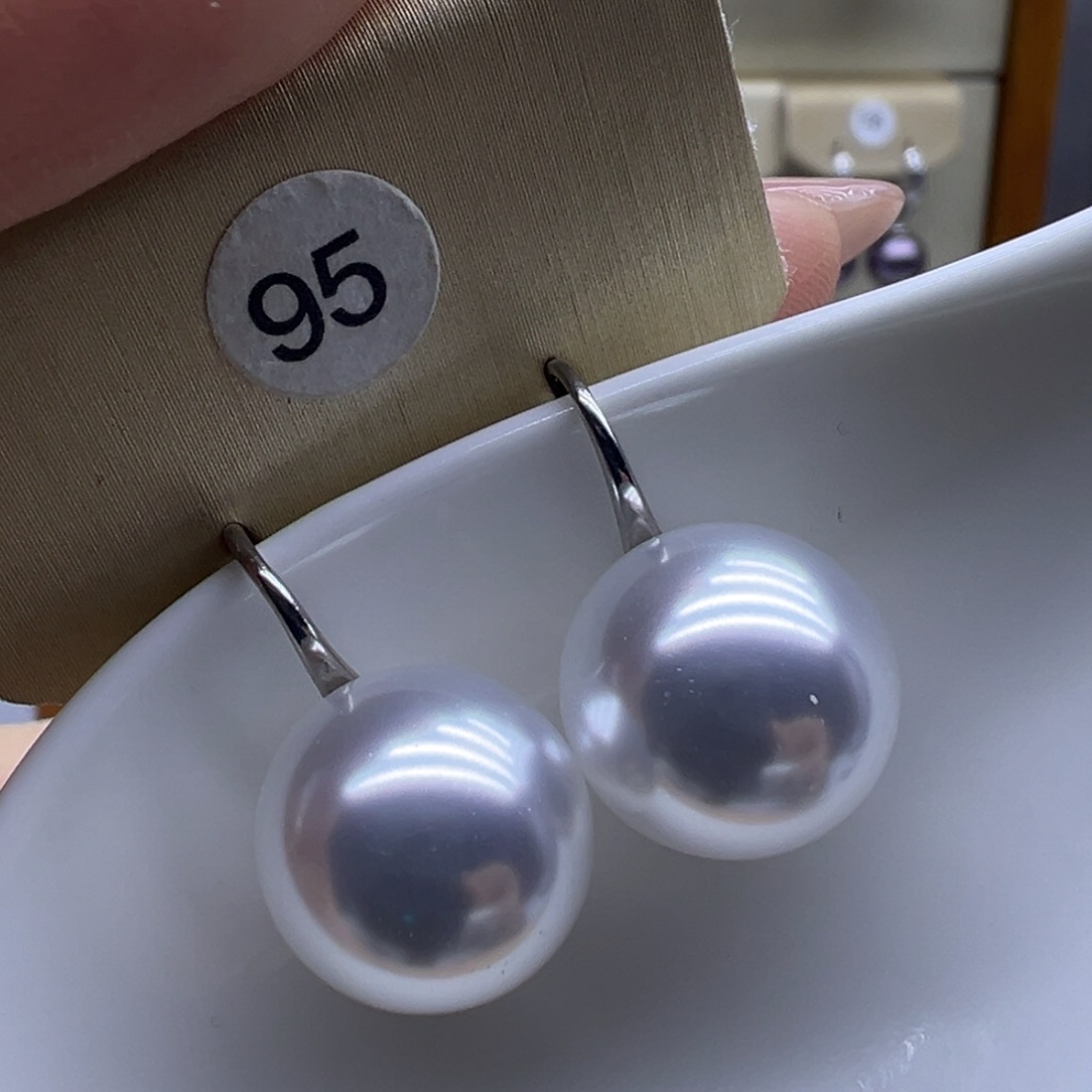 淡水珍珠耳饰未镶嵌