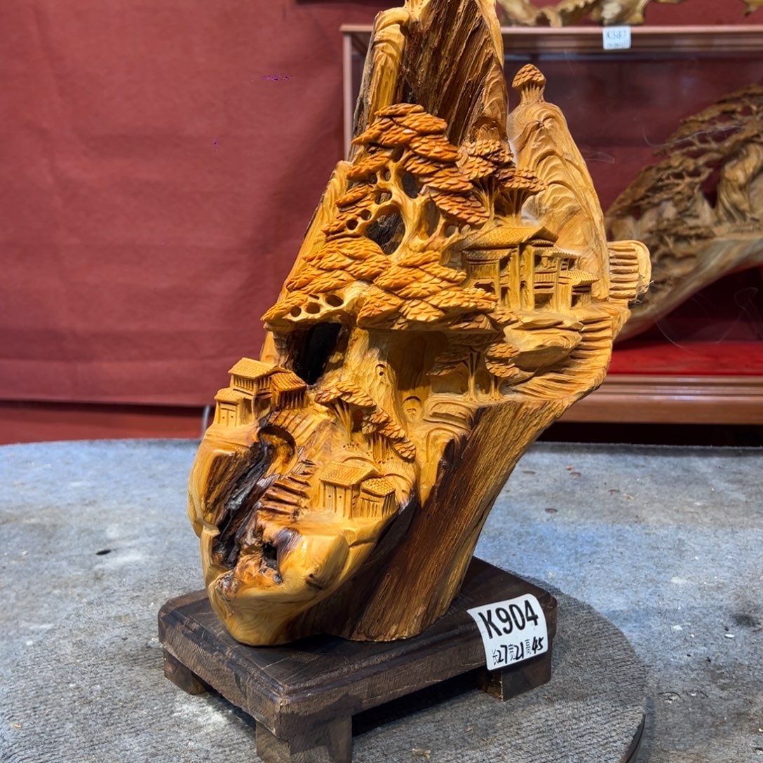 楠木崖柏木雕工艺品