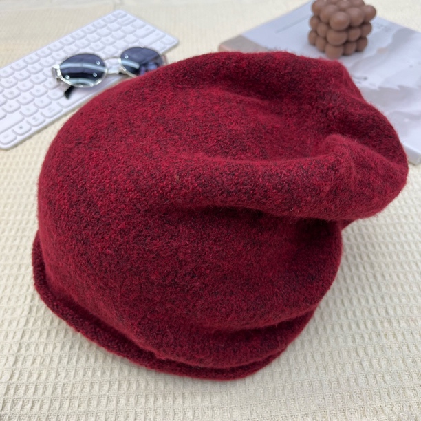 时尚百搭显脸小堆堆帽简约秋季秋冬女士时尚红色