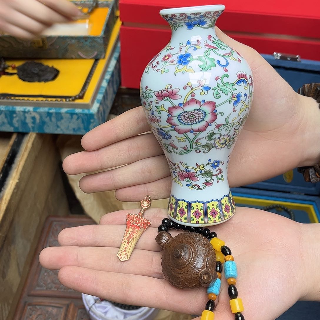 大叶紫檀（黑酸枝木类）