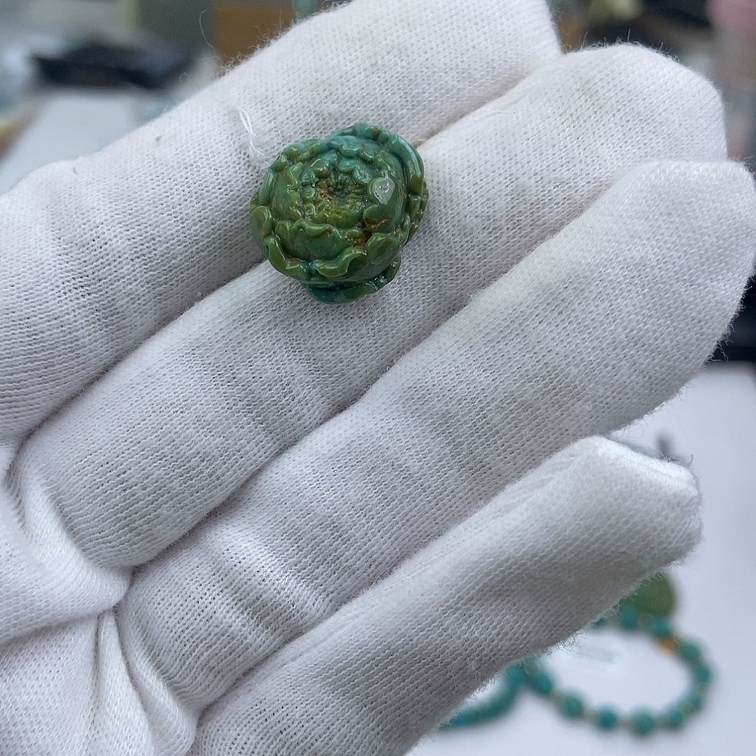 绿松石未镶嵌珠宝奇石