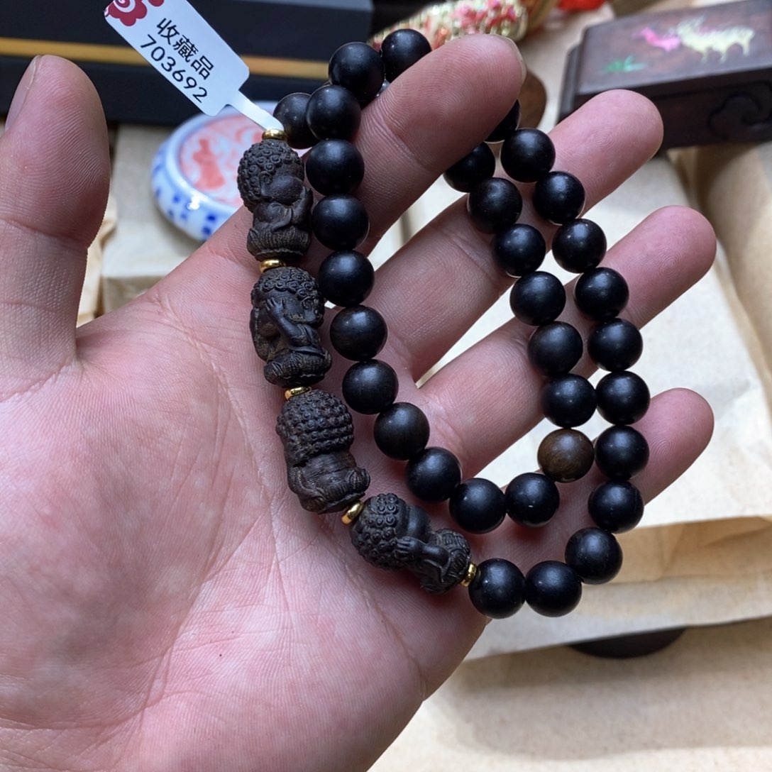 大叶紫檀（黑酸枝木类）