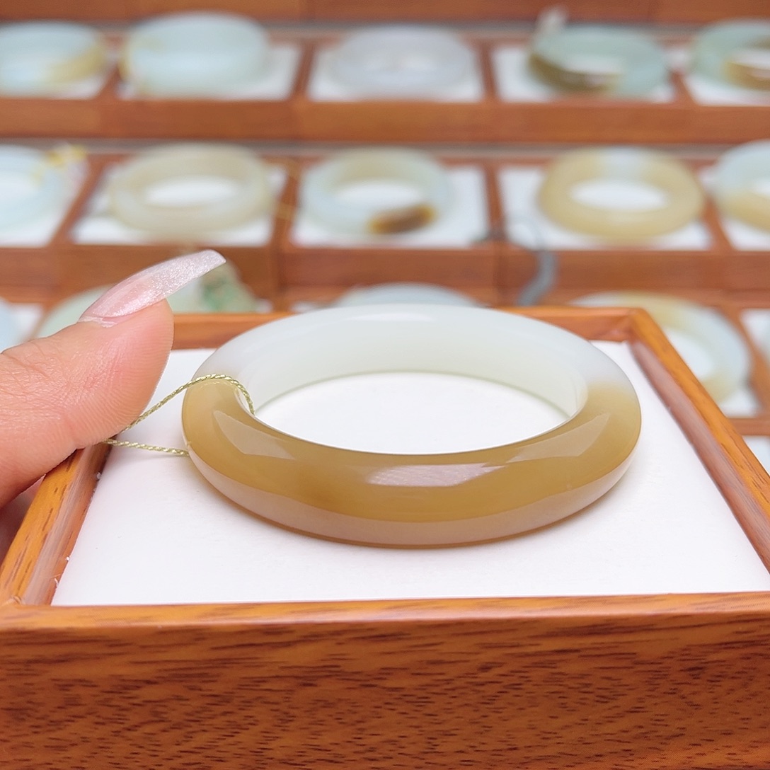 和田玉手镯未镶嵌50.3