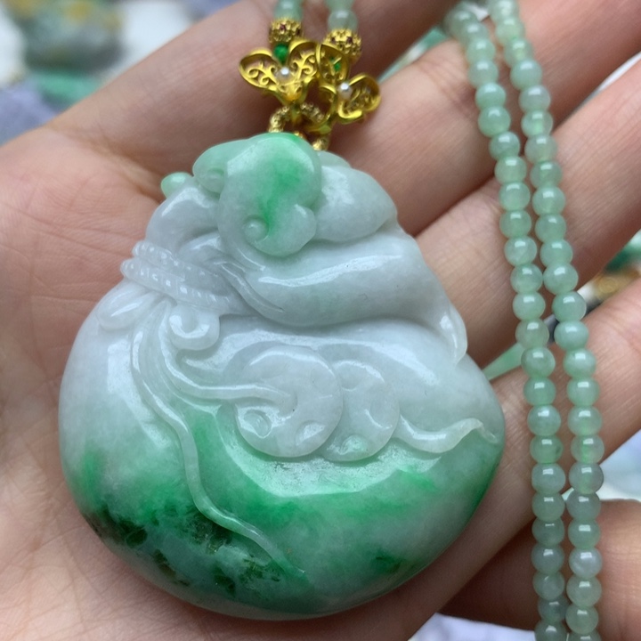 颈饰未镶嵌翡翠翡翠
