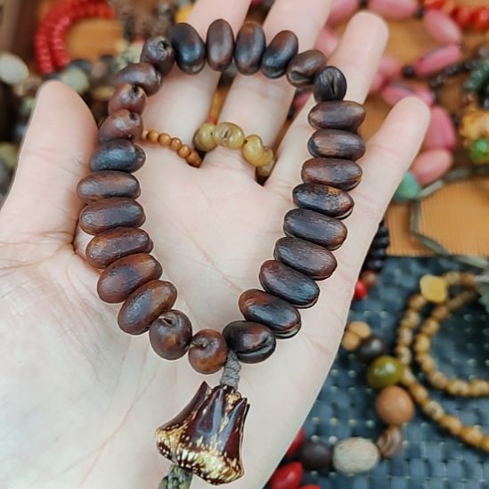 羽***柠咖色青稞手持一款一物