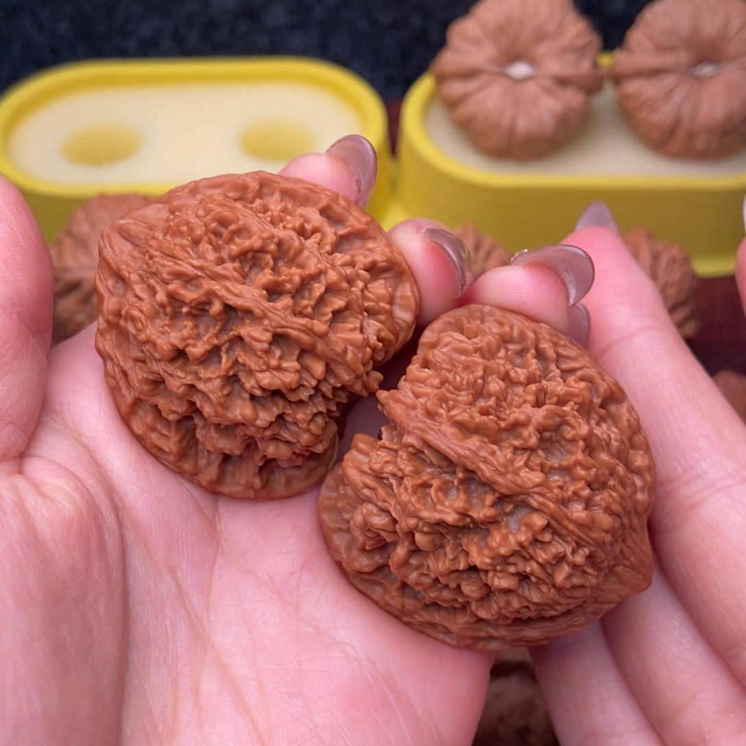 吊坠文玩核桃43红皮 满天星