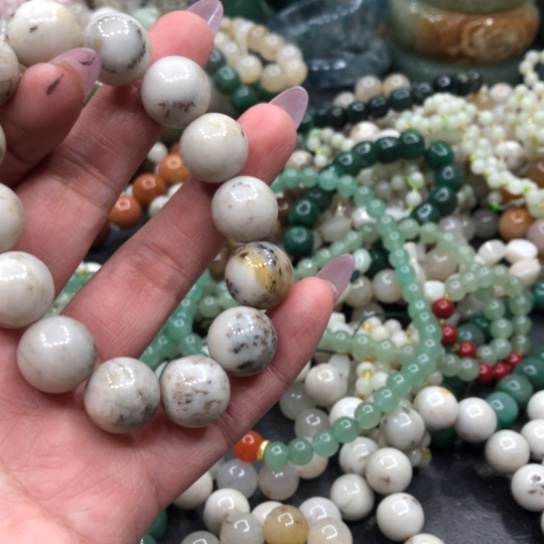 未镶嵌石英质玉珠宝半成品落****5