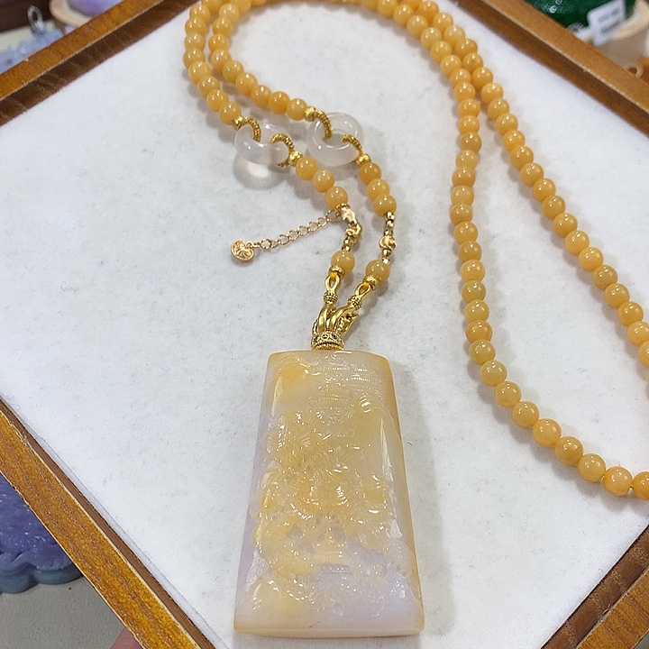 翡翠未镶嵌颈饰翡翠吊坠