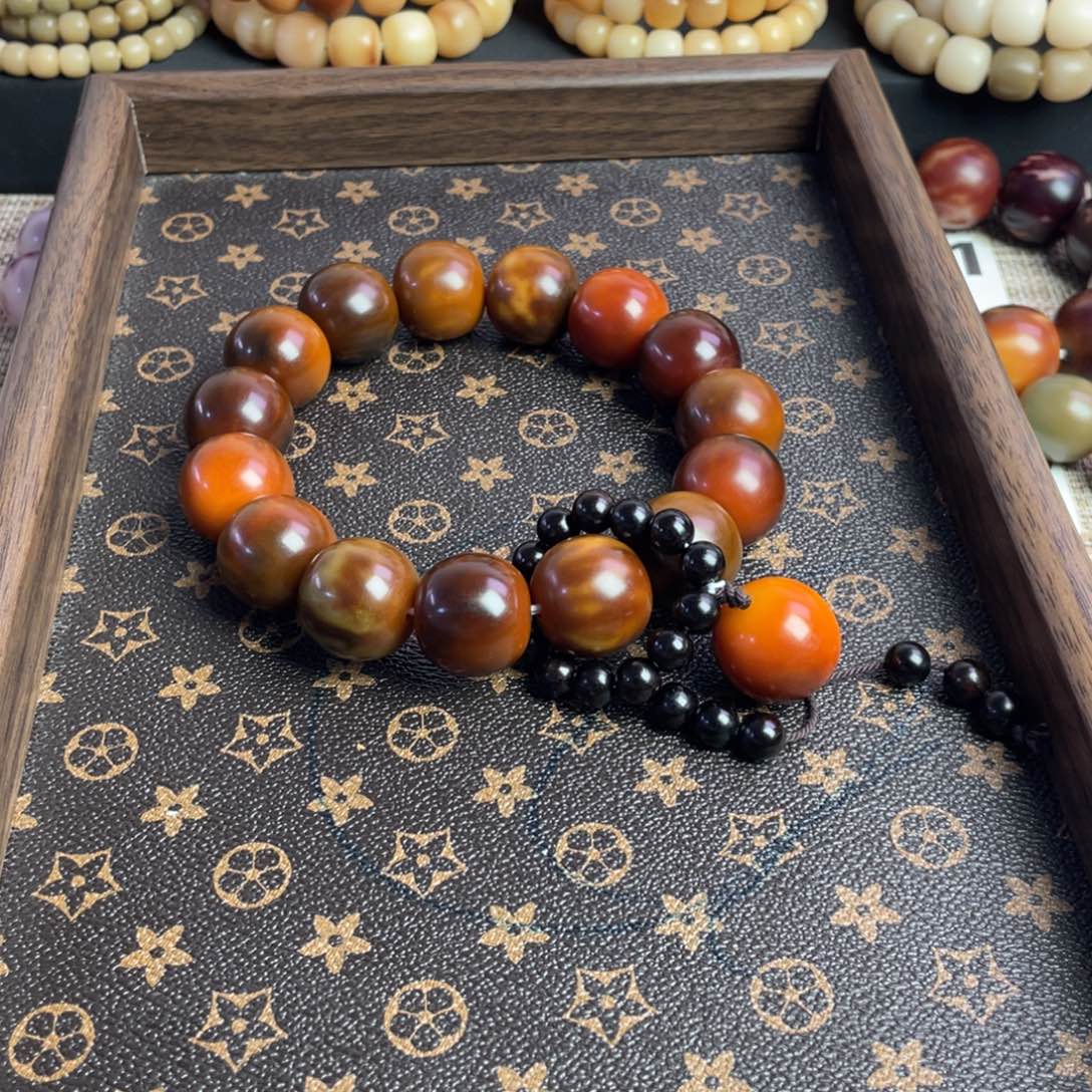 吊坠菩提根/象牙果2.2，中瑕