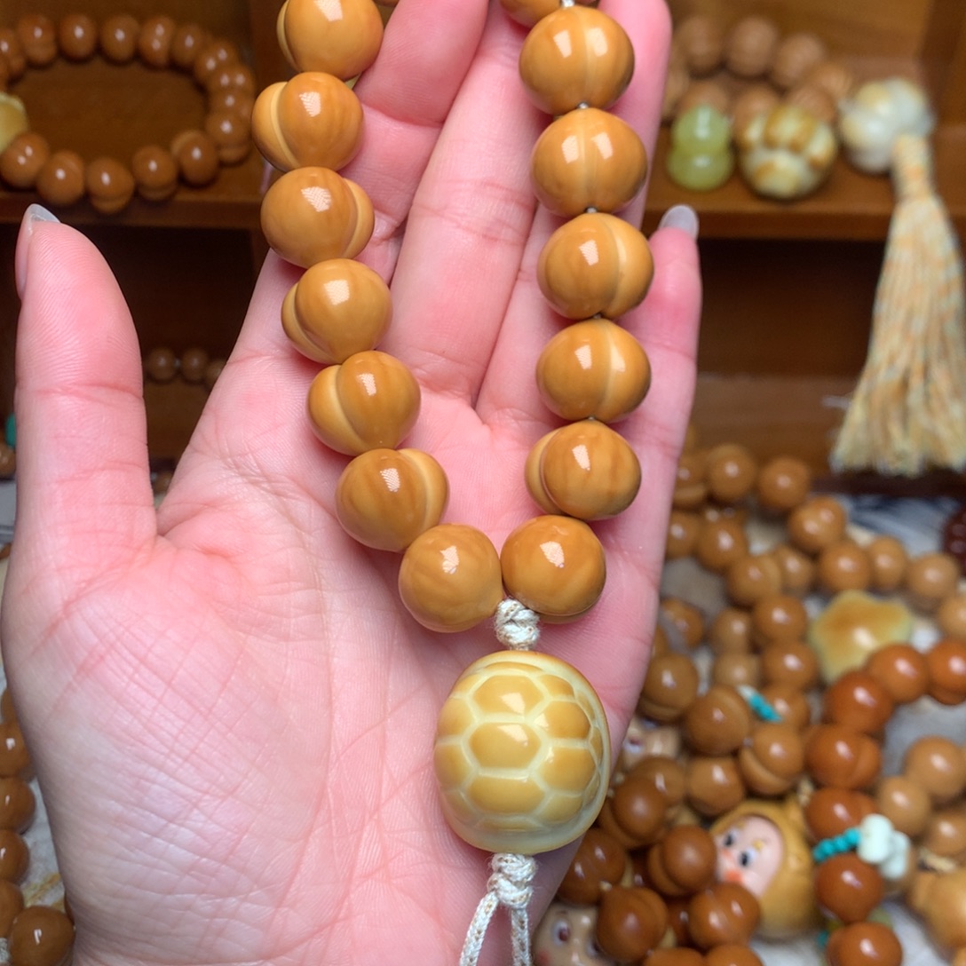 猴头核桃把件15高定屁桃手持富甲