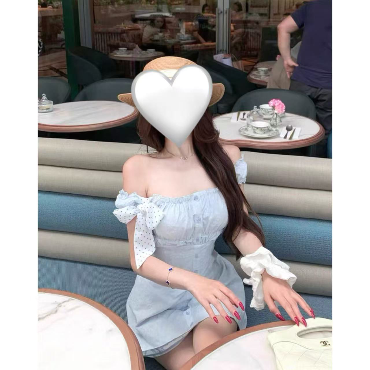 【清纯领域】一字肩波点丝巾短袖连衣裙温柔风修身裙子收腰a字短裙