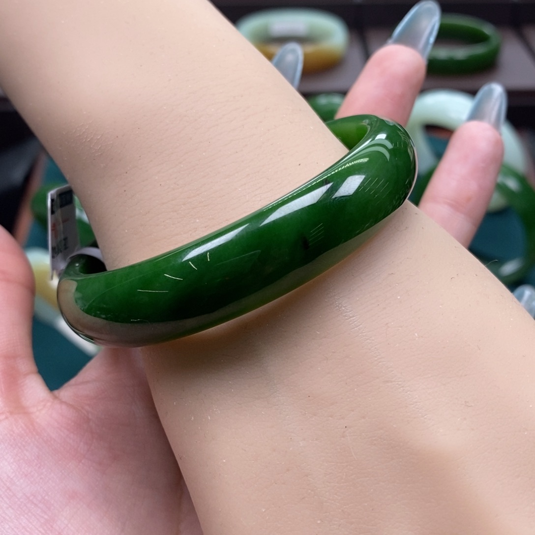 和田玉（碧玉）未镶嵌手镯5758