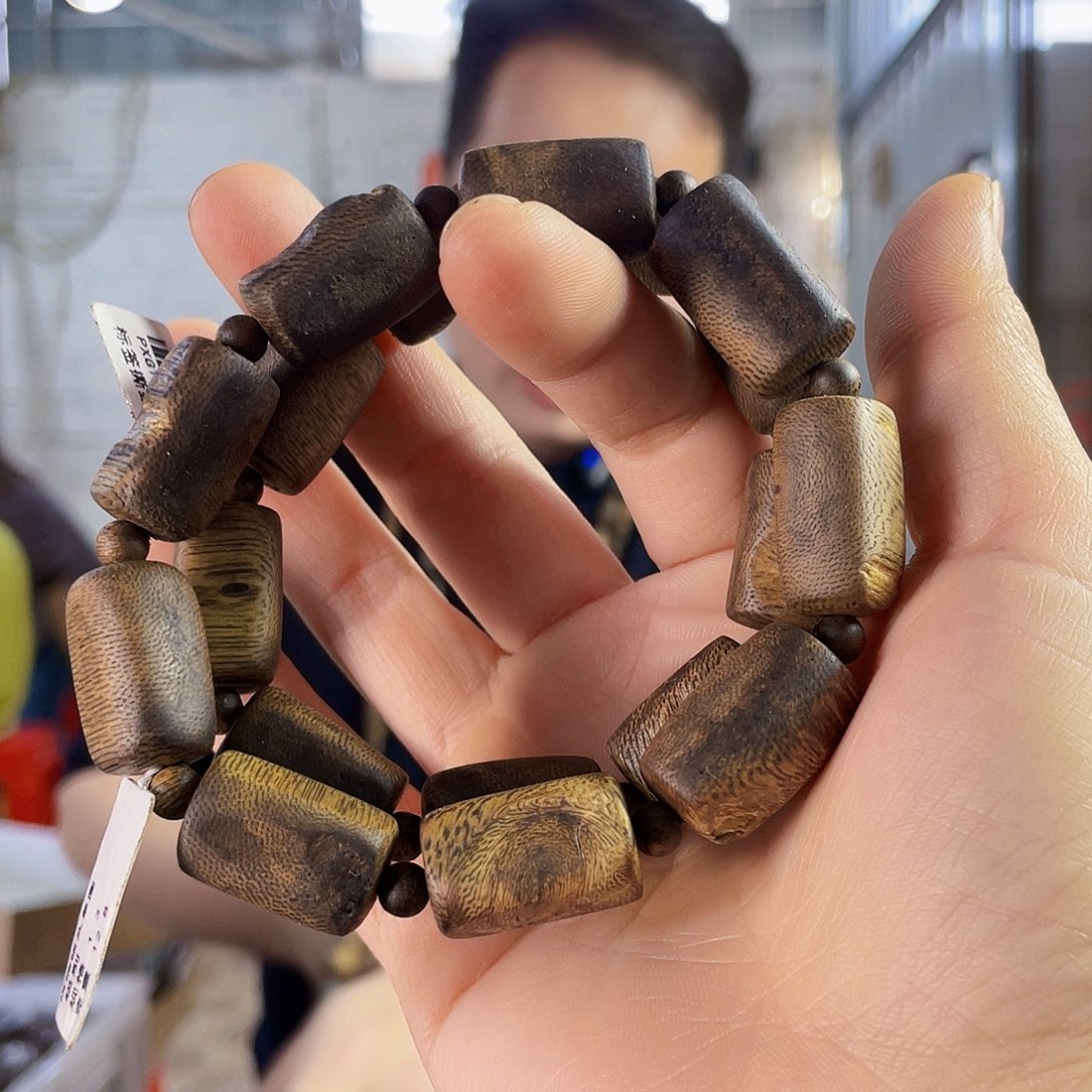 沉香手串棋楠乌油霸板头单圈1.2/11克多样性发一