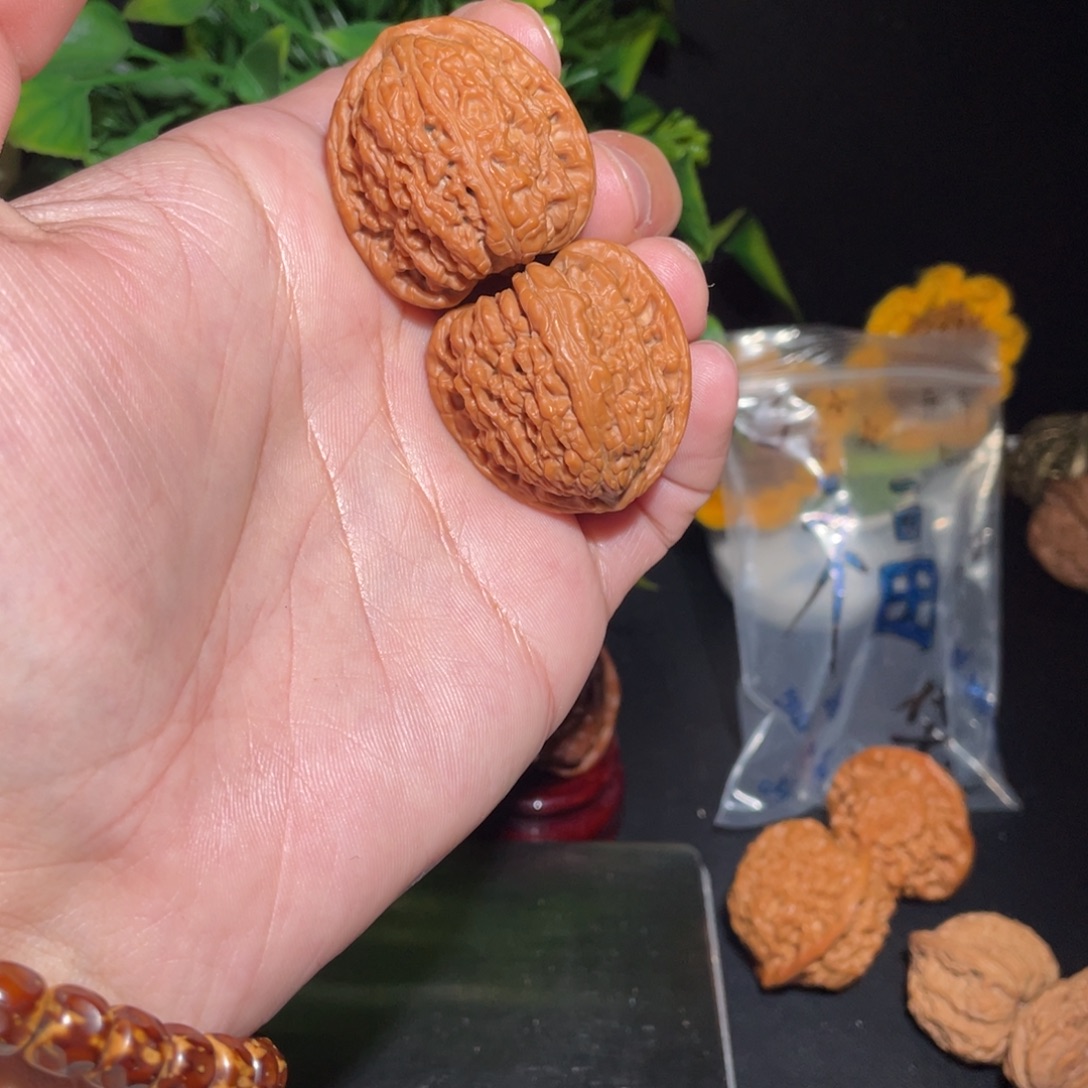 吊坠文玩核桃33➕红玛瑙