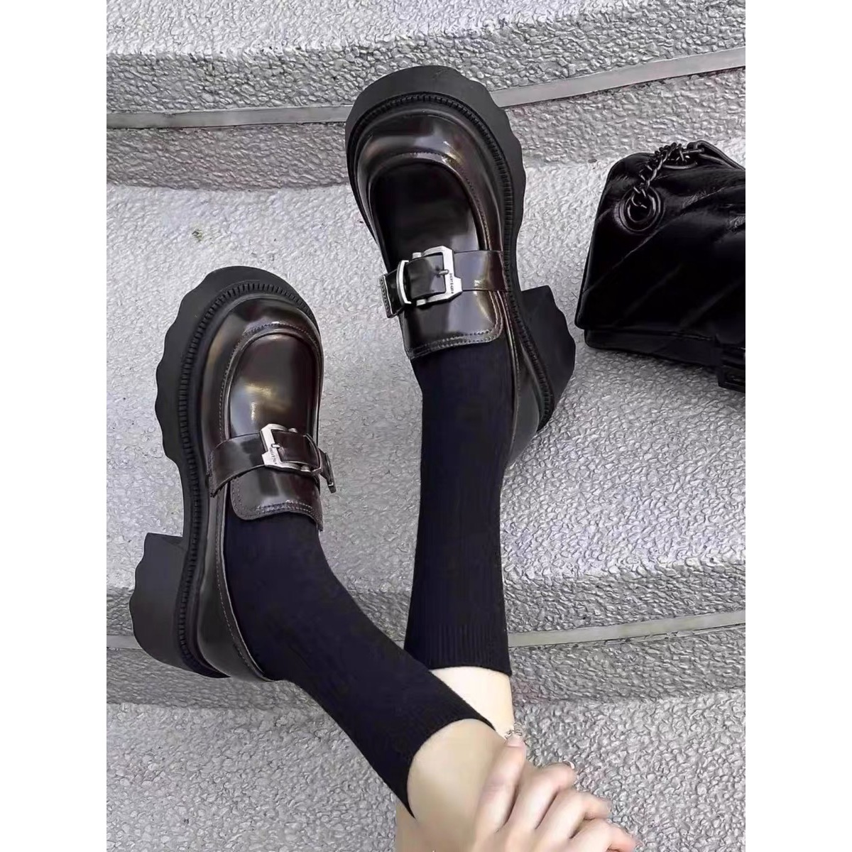 C2364 棕色 新款时尚圆头舒适粗跟女士乐福鞋