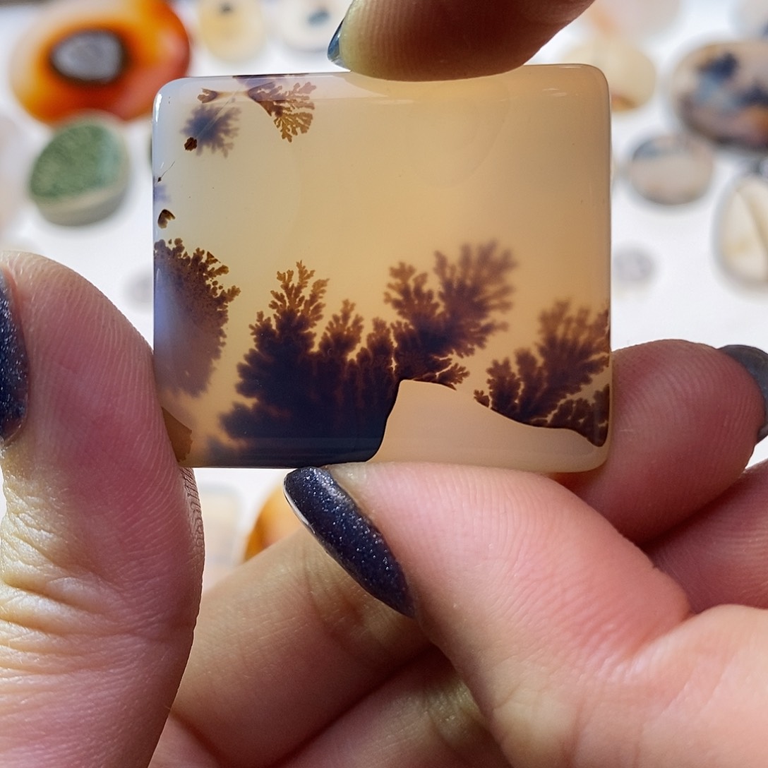 未镶嵌玛瑙/玉髓珠宝奇石