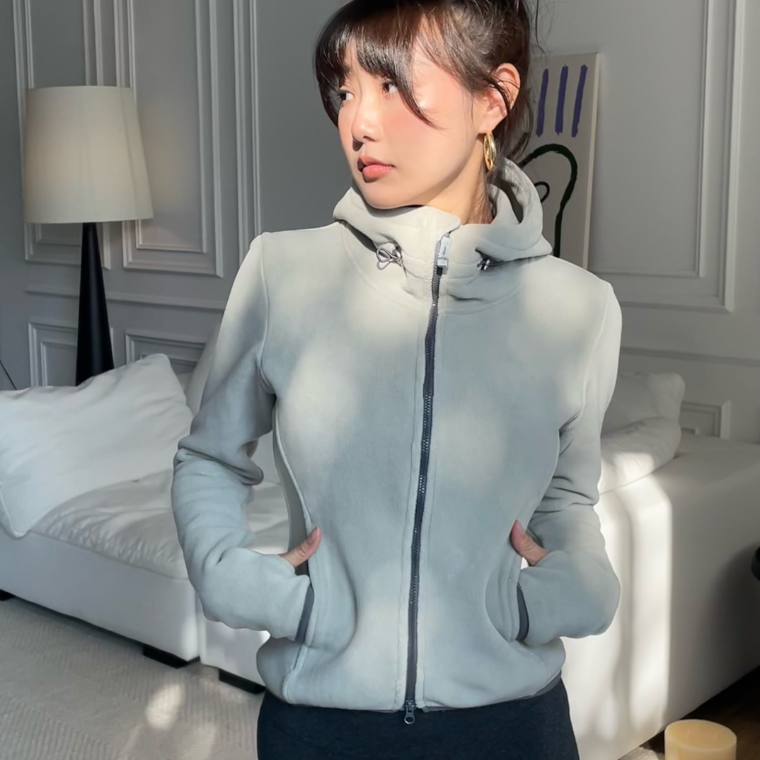 奥粒绒短外套常规袖常规连帽时尚防风户外女款