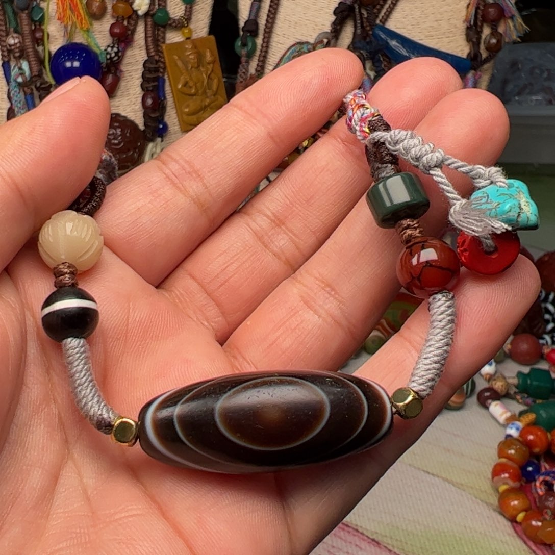 玛瑙/玉髓颈饰未镶嵌