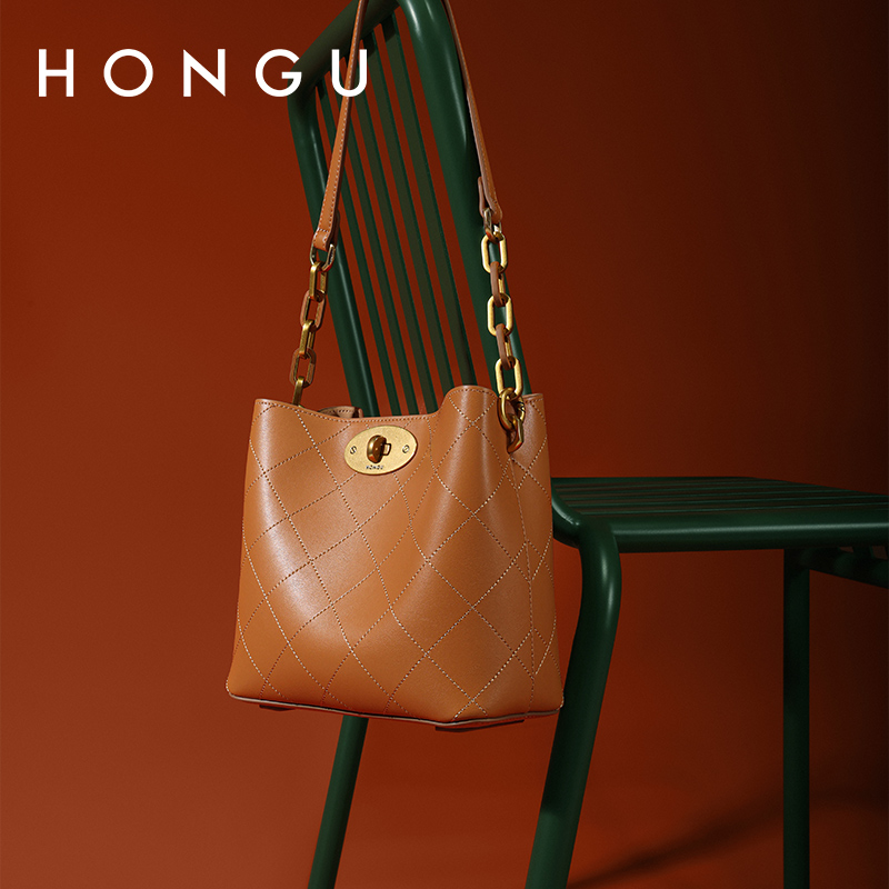 HONGU/红谷时尚新款女士牛皮托特包简约百搭水桶女包小包H5175818