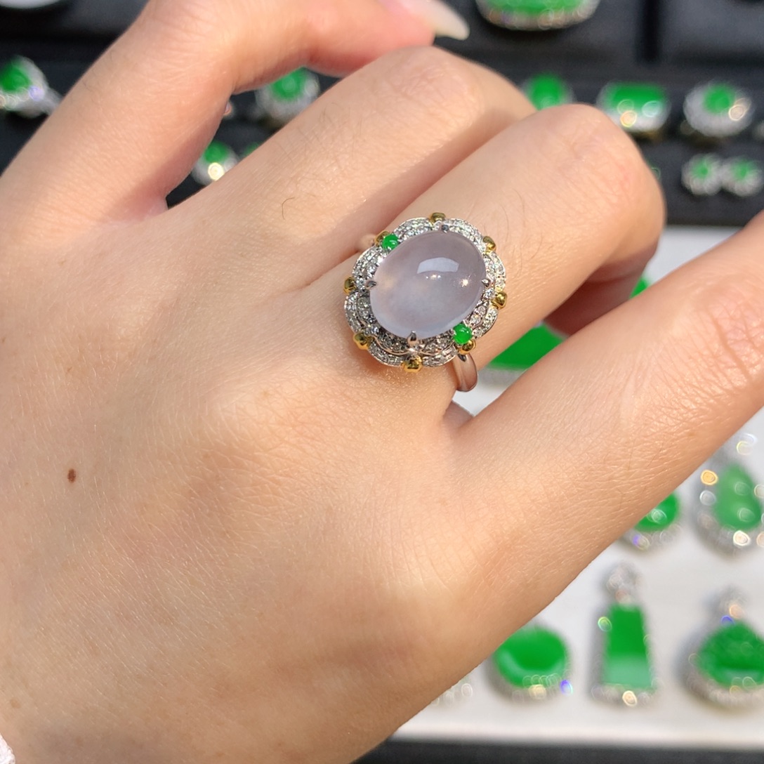 翡翠18K金镶嵌戒指