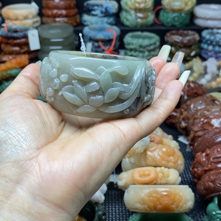石英质玉手镯未镶嵌