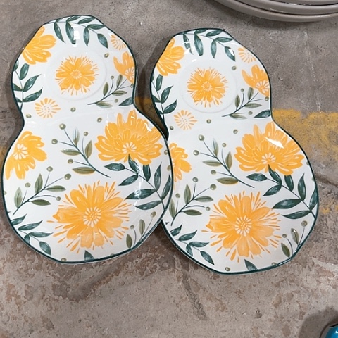 微瑕，不能明火，口径28厘米，高1.5