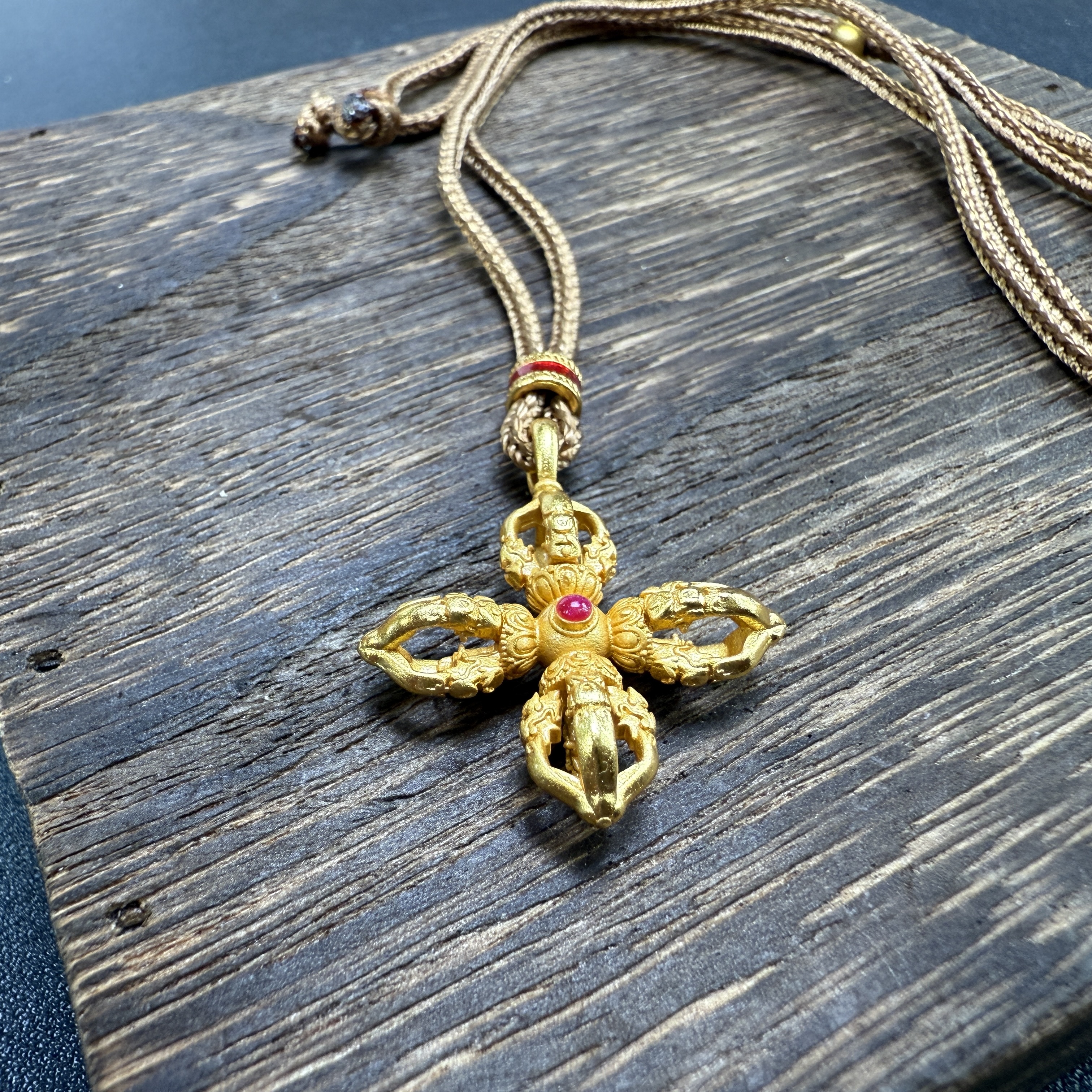 【运费险+国检证书】红宝石四叶草吊坠 - 1012