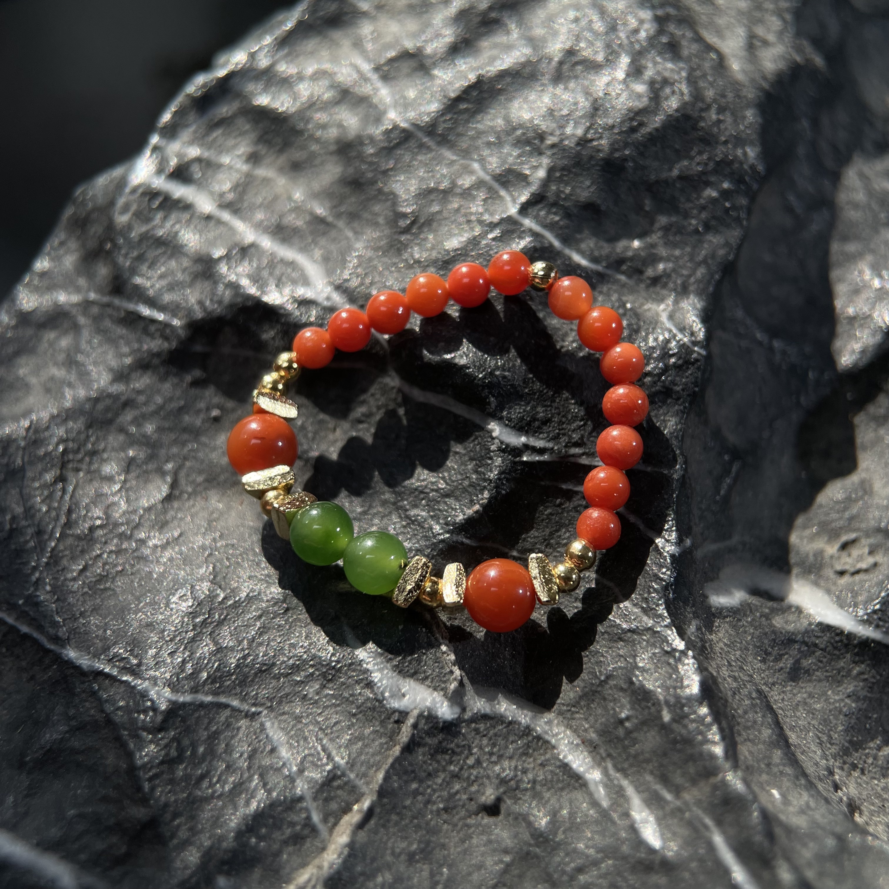 满色满肉柿子红南红辣绿碧玉戒指 KT25101424