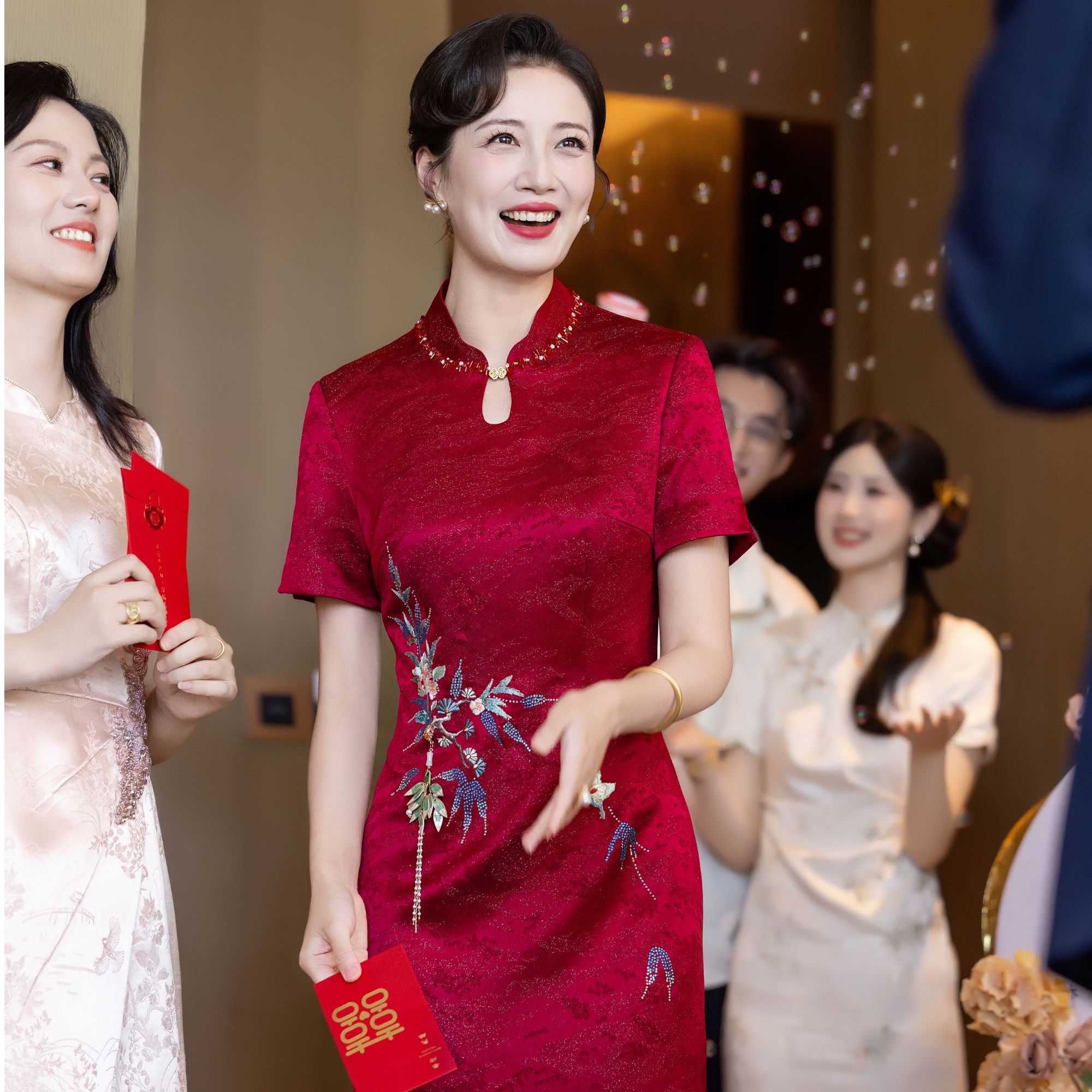 锋悦屿《锦秀》气质喜妈妈礼服裙红色高端大气婚宴喜婆婆装优雅女款