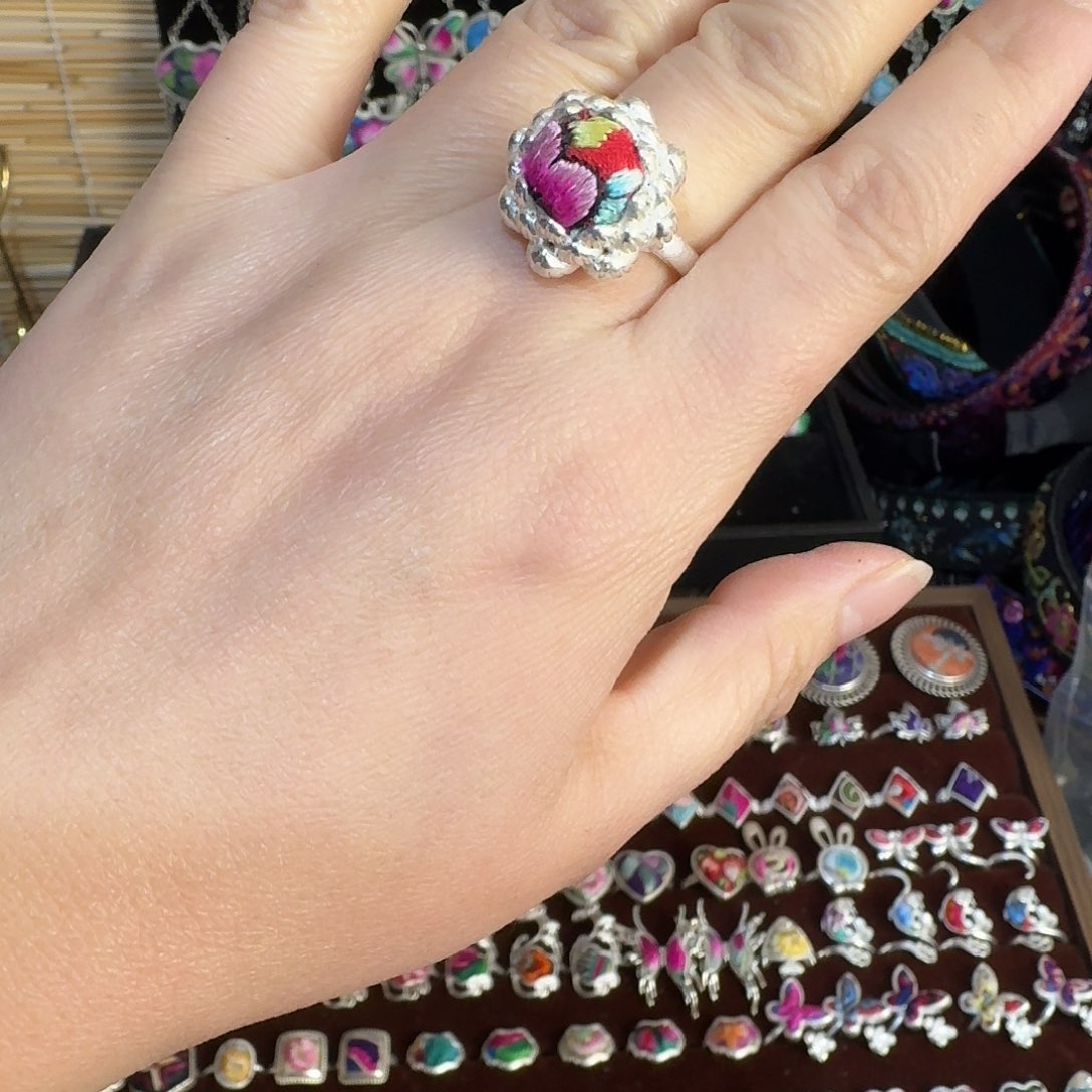 织绣民族风刺绣戒指