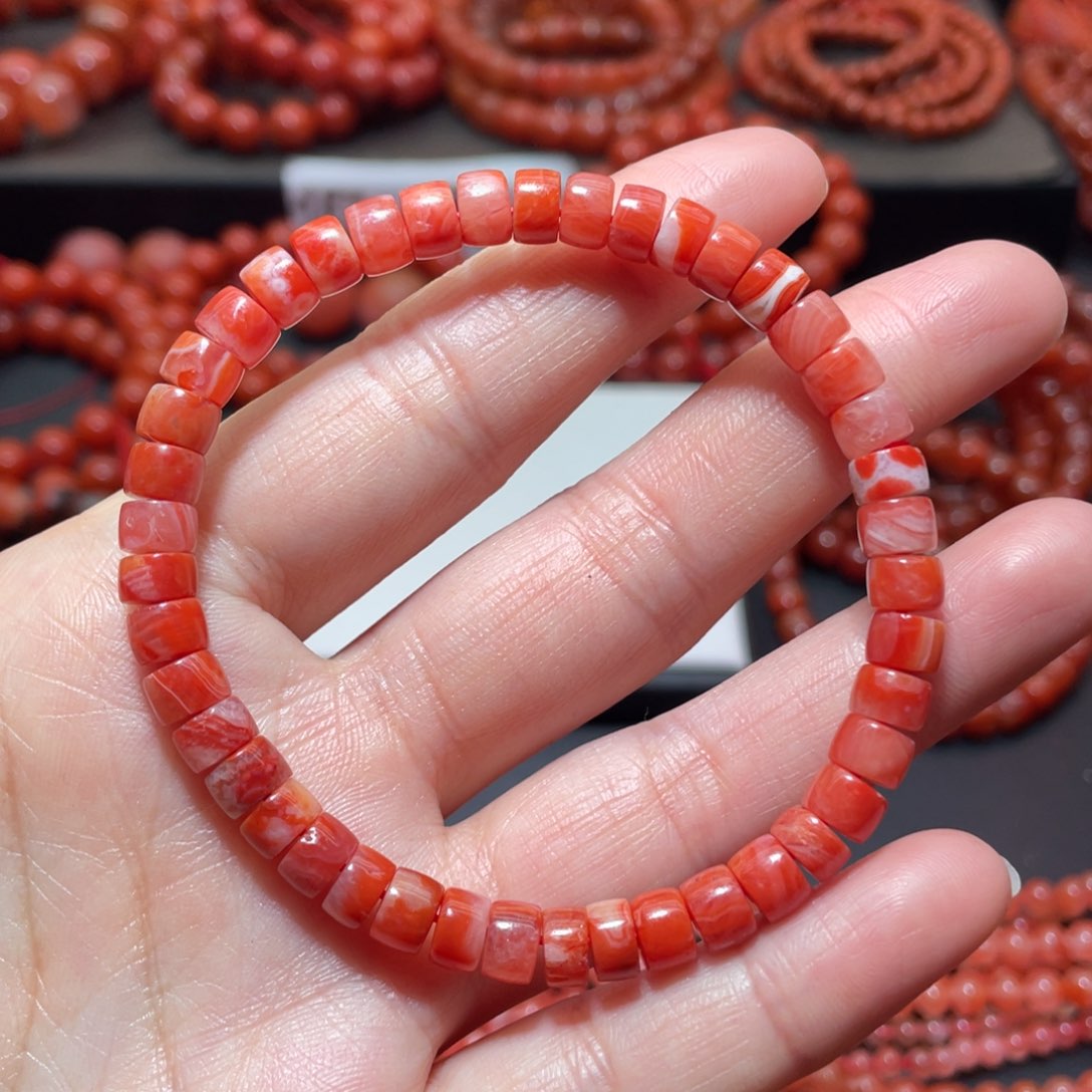 南红玛瑙手链未镶嵌