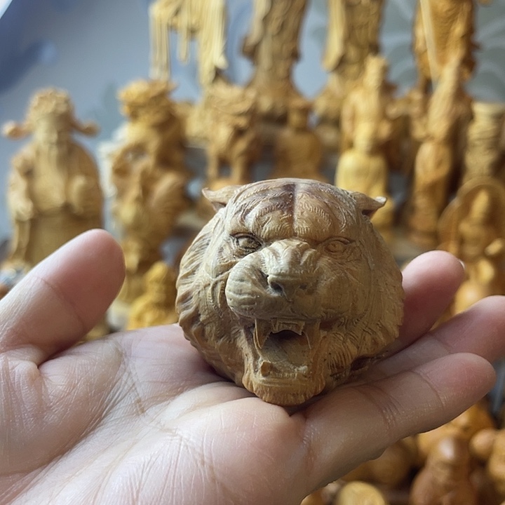 柏木（崖柏）老虎虎首