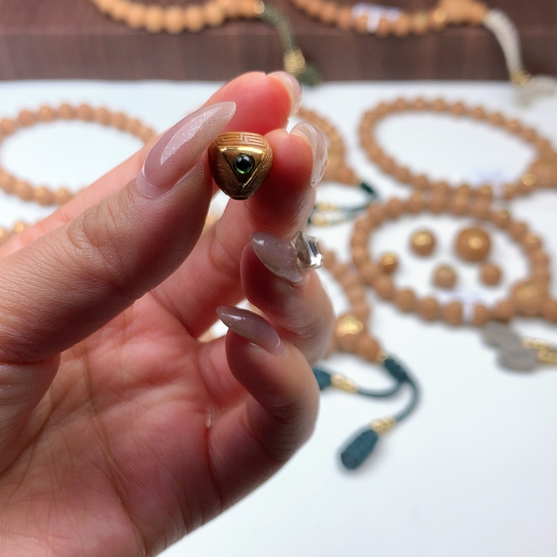 凤眼菩提吊坠承****树龙塔10.8mm