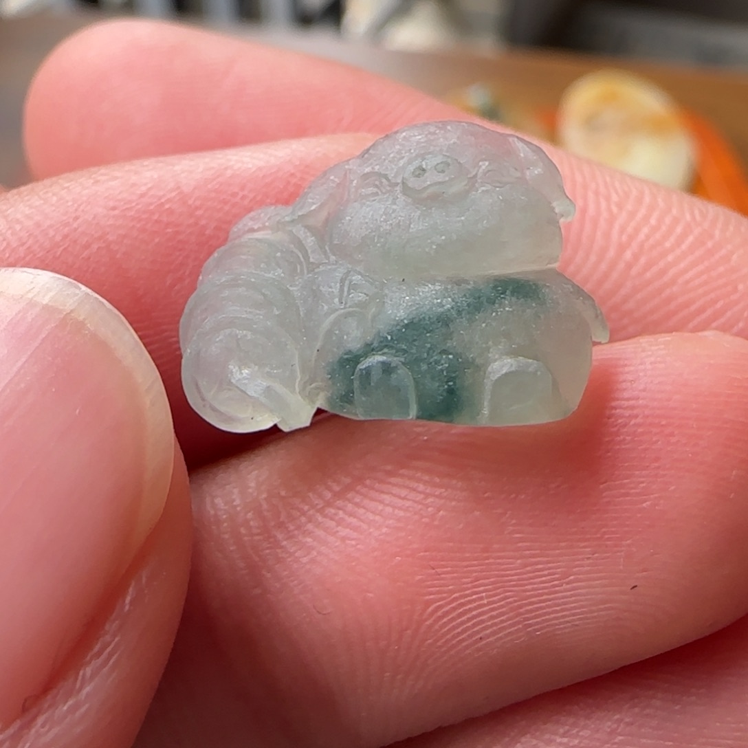 定制翡翠未镶嵌小猪