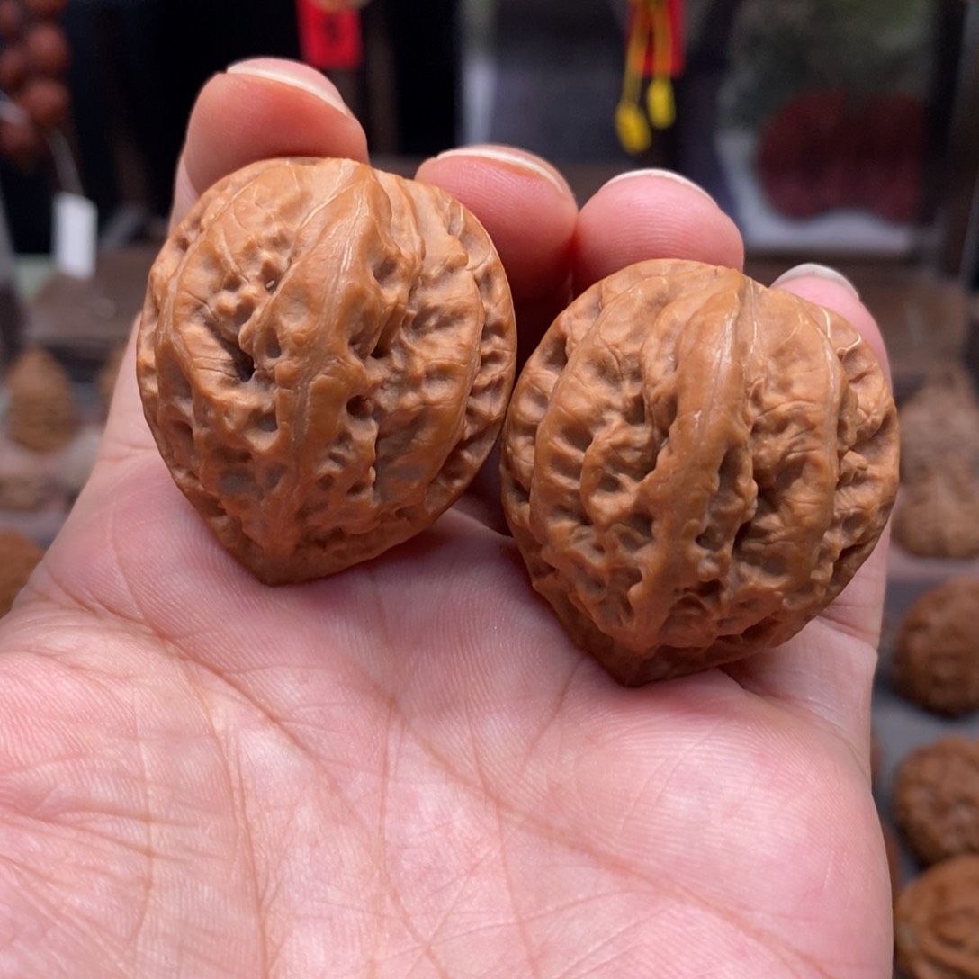 文玩核桃把件圆梦